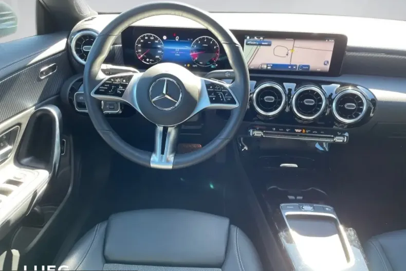 Mercedes-Benz CLA 180 (Clasa CLA) din 2025 cu 7.586 km - oferta MER251467 - foto 10
