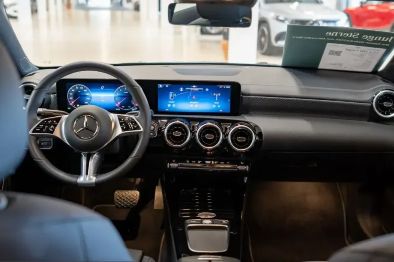 Mercedes-Benz CLA 180 (Clasa CLA) din 2025 cu 18.060 km - oferta MER251468 - foto 6