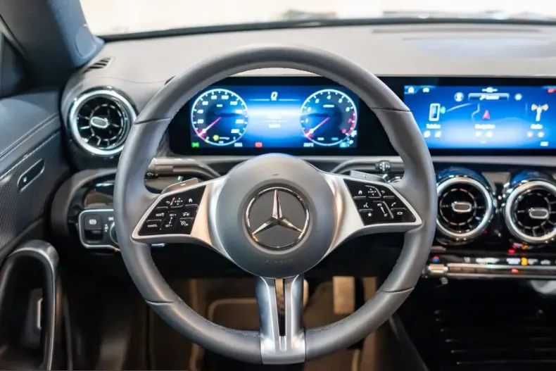 Mercedes-Benz CLA 180 (Clasa CLA) din 2025 cu 18.060 km - oferta MER251468 - foto 7