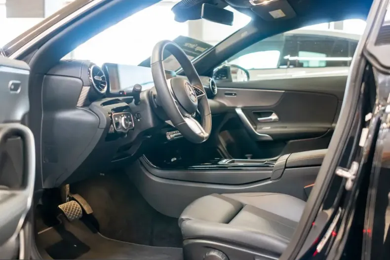 Mercedes-Benz CLA 180 (Clasa CLA) din 2025 cu 18.060 km - oferta MER251468 - foto 19