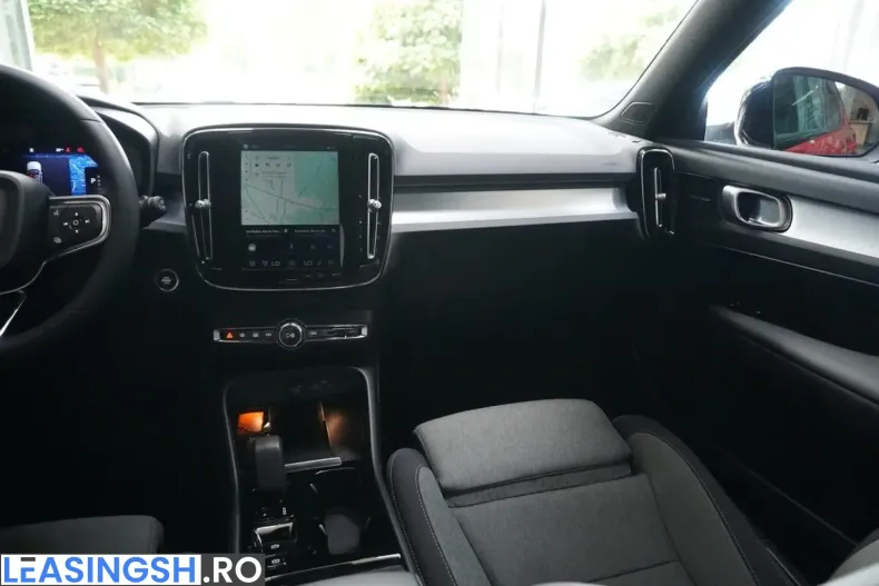 Volvo XC40 din 2024 cu 24.600 km - oferta VOL251478 - foto 13