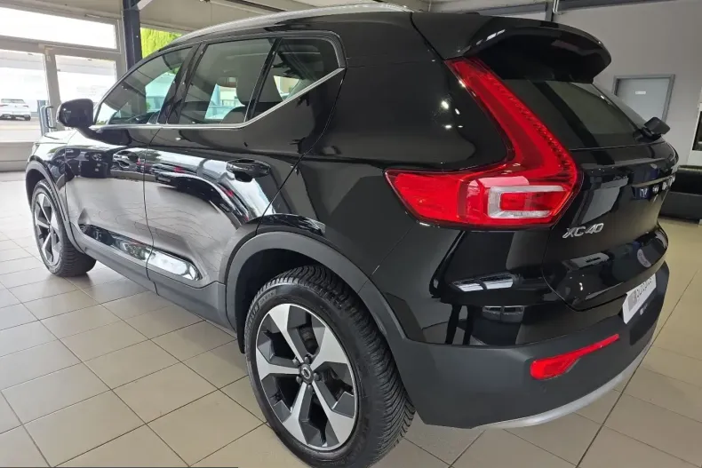 Volvo XC40 din 2023 cu 28.283 km - oferta VOL251479 - foto 10