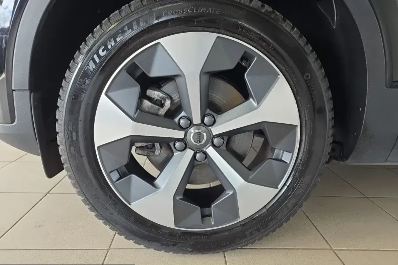 Volvo XC40 din 2023 cu 28.283 km - oferta VOL251479 - foto 33