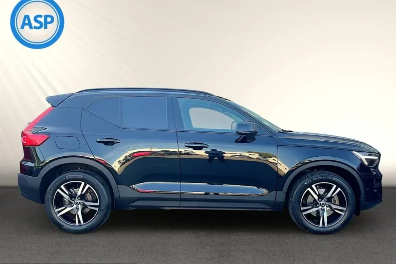 Volvo XC40 din 2023 cu 46.855 km - oferta VOL251480 - foto 4