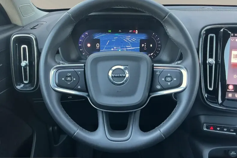 Volvo XC40 din 2023 cu 46.855 km - oferta VOL251480 - foto 15