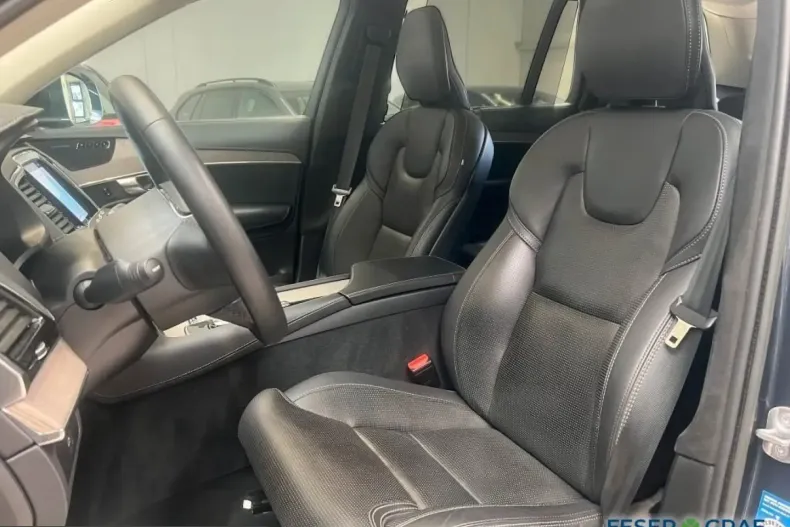 Volvo XC90 din 2023 cu 49.865 km - oferta VOL251486 - foto 9