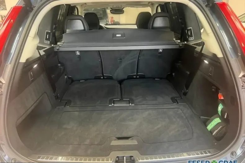Volvo XC90 din 2023 cu 49.865 km - oferta VOL251486 - foto 13