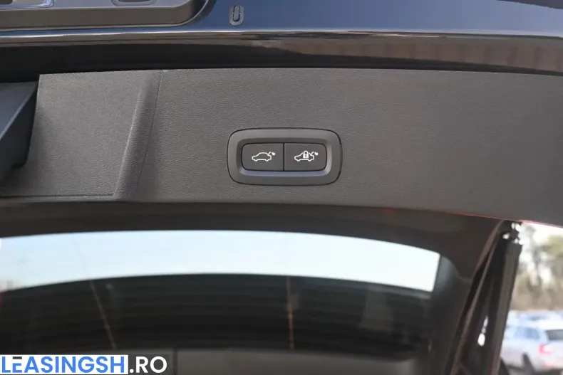 Volvo XC40 din 2025 cu 6.996 km - oferta VOL251487 - foto 9