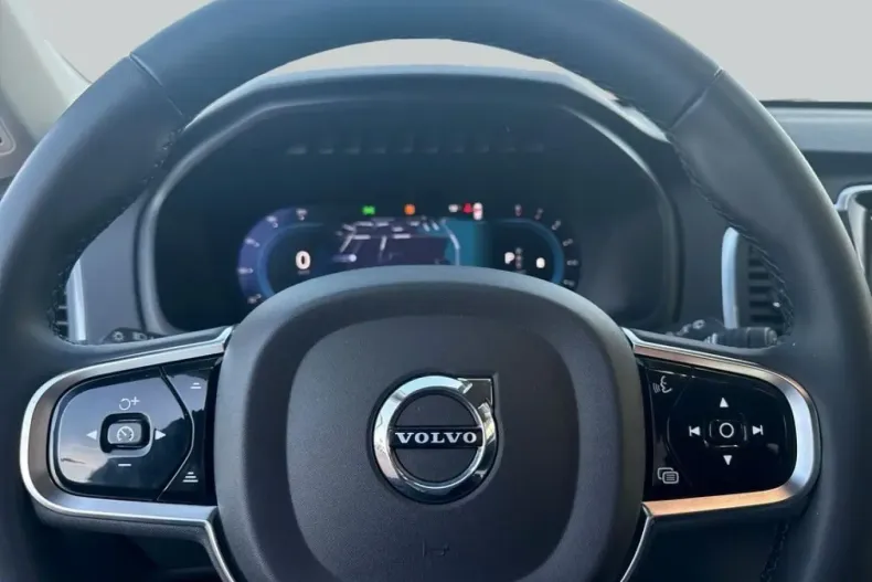 Volvo XC90 din 2023 cu 19.578 km - oferta VOL251488 - foto 12
