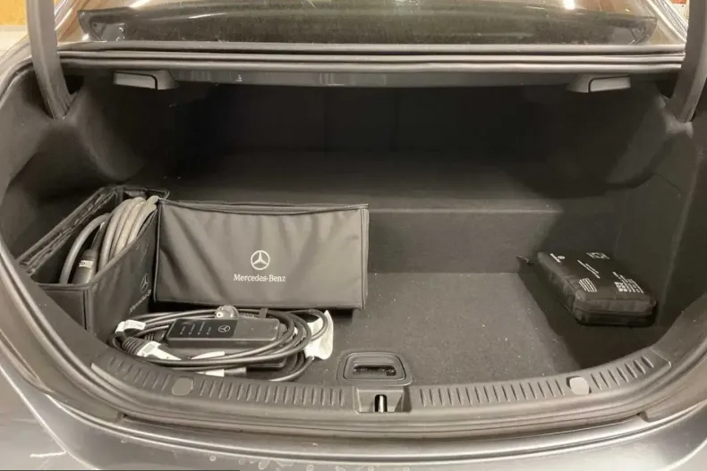 Mercedes-Benz E 300 (Clasa E) din 2021 cu 62.153 km - oferta MER251491 - foto 10