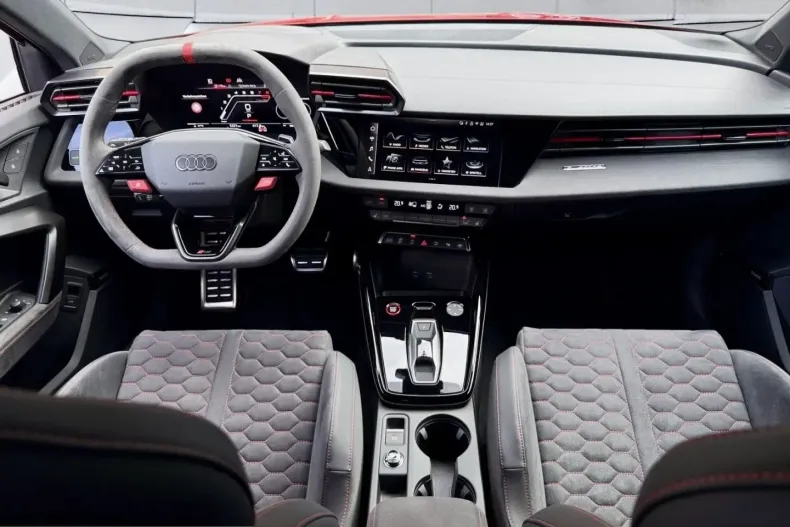 Audi RS3 din 2025 cu 5.321 km - oferta AUD251494 - foto 11