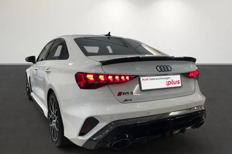 Audi RS3 din 2024 cu 4.520 km - oferta AUD251495 - foto 4