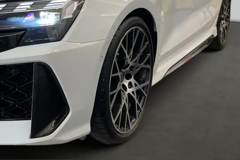 Audi RS3 din 2024 cu 4.520 km - oferta AUD251495 - foto 15