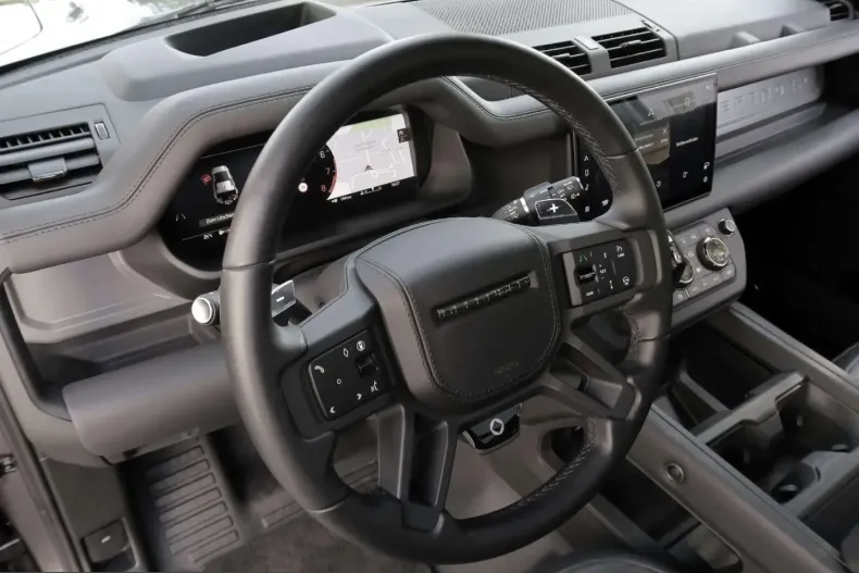 Land Rover Defender din 2025 cu 32.036 km - oferta LAN251509 - foto 17