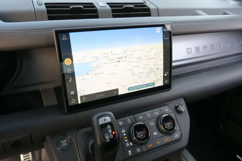 Land Rover Defender din 2025 cu 32.036 km - oferta LAN251509 - foto 21