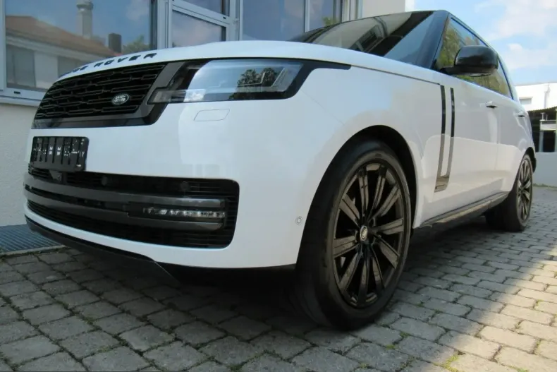 Land Rover Range Rover din 2024 cu 35.000 km - oferta LAN251529 - foto 1