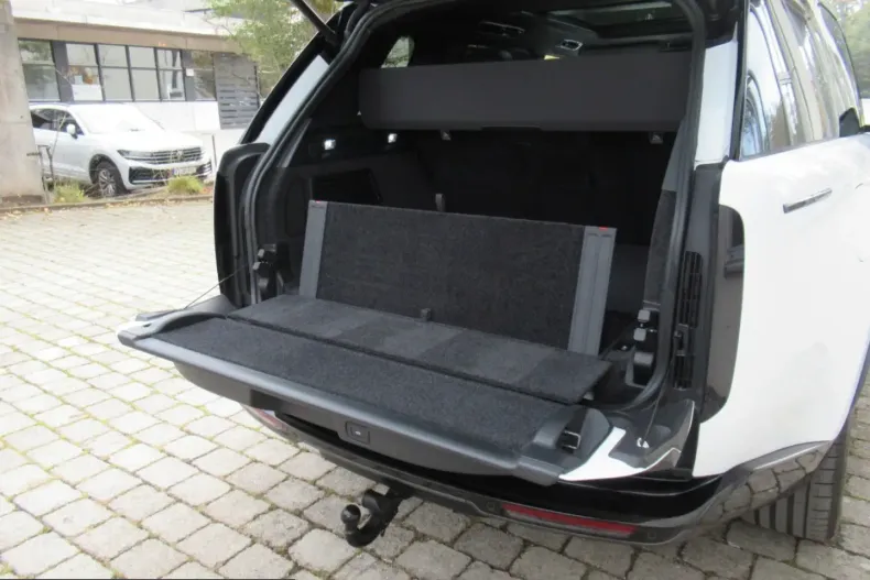 Land Rover Range Rover din 2024 cu 35.000 km - oferta LAN251529 - foto 17
