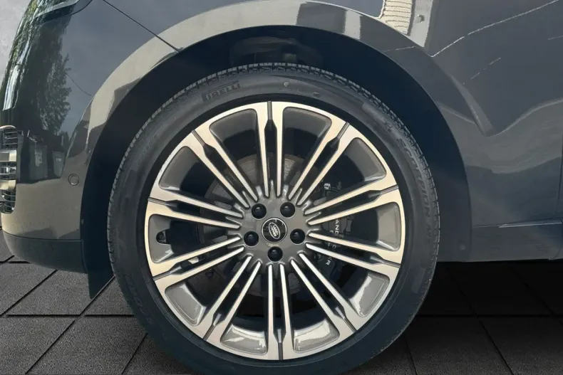 Land Rover Range Rover din 2024 cu 22.490 km - oferta LAN251530 - foto 9