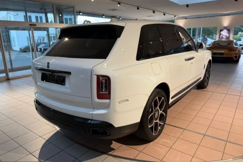 Rolls-Royce Cullinan din 2023 cu 56.400 km - oferta ROL251546 - foto 9