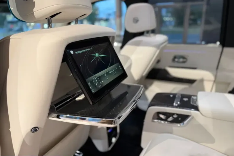 Rolls-Royce Cullinan din 2023 cu 56.400 km - oferta ROL251546 - foto 18