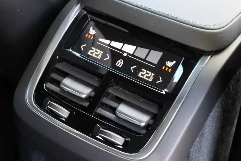 Volvo XC90 din 2024 cu 35.900 km - oferta VOL251551 - foto 15