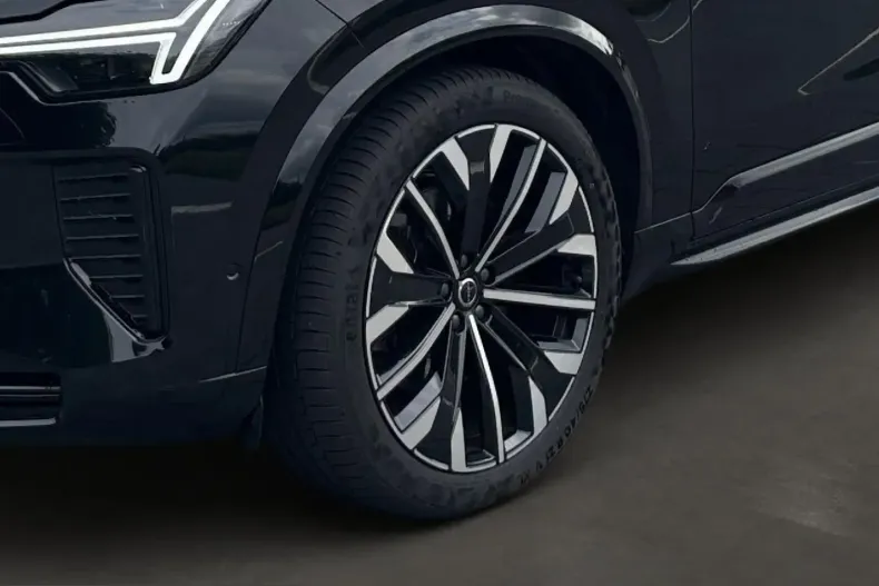 Volvo XC90 din 2025 cu 10.055 km - oferta VOL251553 - foto 11