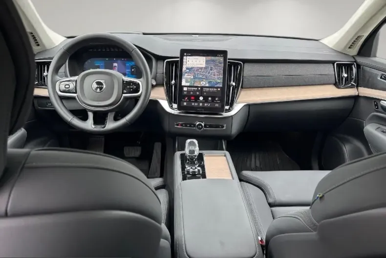 Volvo XC90 din 2025 cu 10.055 km - oferta VOL251553 - foto 15