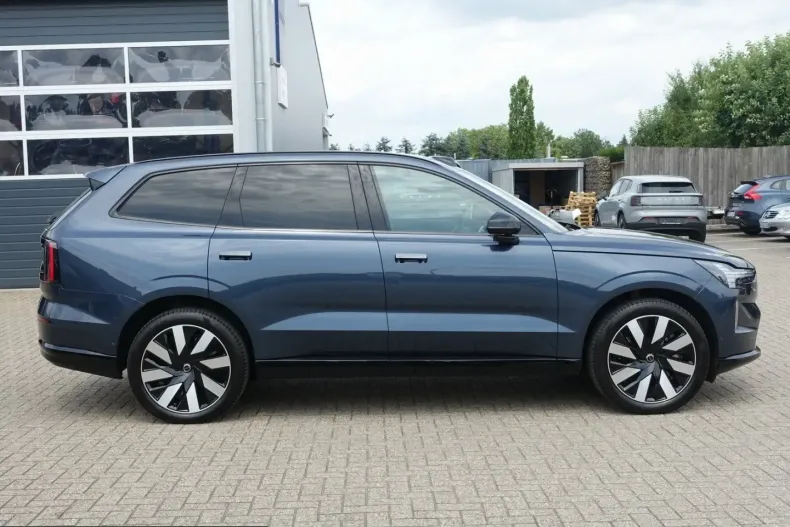 Volvo EX90 din 2025 cu 9.750 km - oferta VOL251555 - foto 7