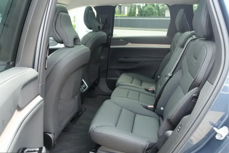 Volvo EX90 din 2025 cu 9.750 km - oferta VOL251555 - foto 12