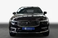 Volvo XC60 din 2025 cu 9.313 km - oferta VOL251556 - foto 3