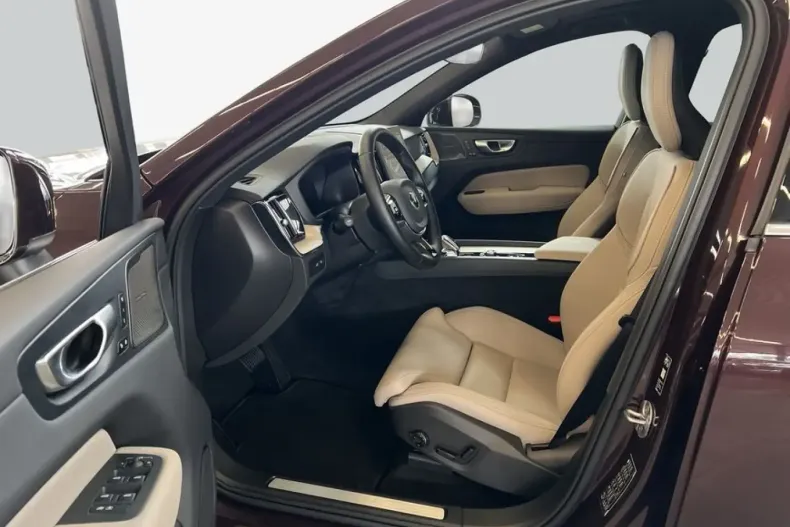 Volvo XC60 din 2025 cu 9.313 km - oferta VOL251556 - foto 10