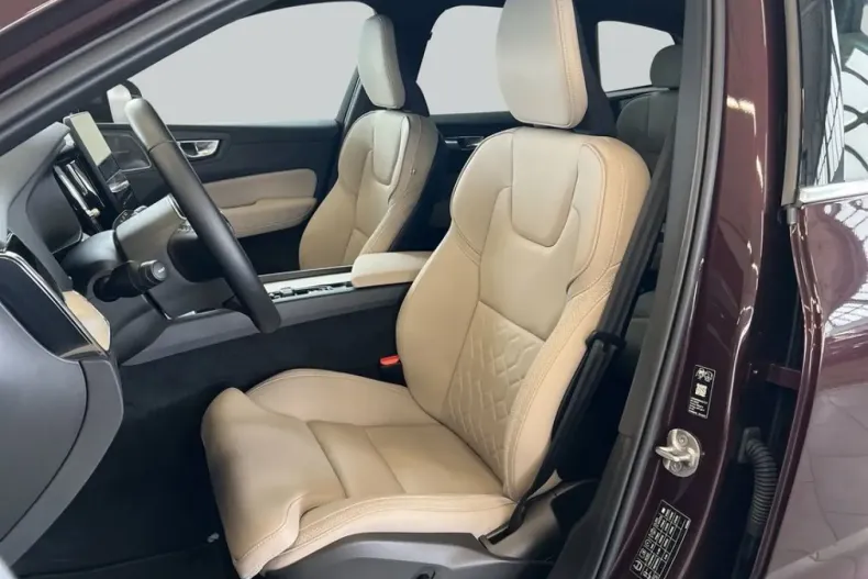 Volvo XC60 din 2025 cu 9.313 km - oferta VOL251556 - foto 11