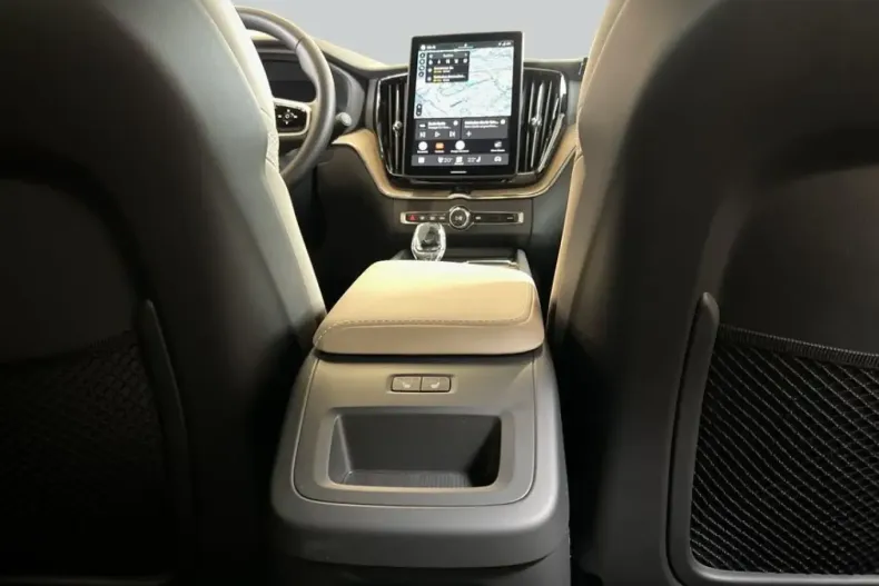 Volvo XC60 din 2025 cu 9.313 km - oferta VOL251556 - foto 15