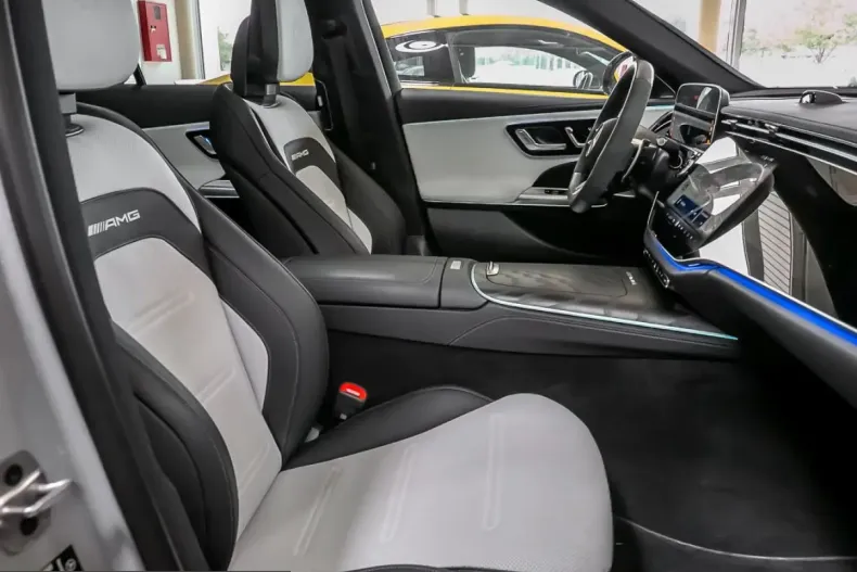 Mercedes-Benz E 53 AMG (Clasa E) din 2025 cu 11.699 km - oferta MER251563 - foto 5