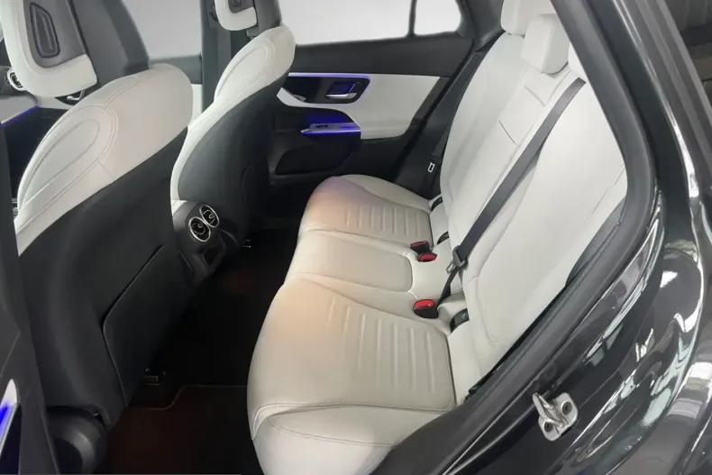 Mercedes-Benz GLC 400 (Clasa GLC) din 2025 cu 18.102 km - oferta MER251565 - foto 16