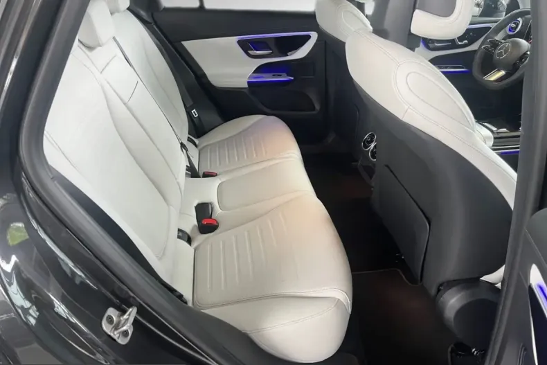 Mercedes-Benz GLC 400 (Clasa GLC) din 2025 cu 18.102 km - oferta MER251565 - foto 23