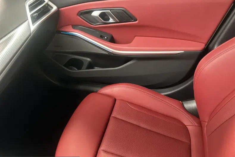 BMW 330 (Seria 3) din 2025 cu 25.300 km - oferta BMW251569 - foto 18