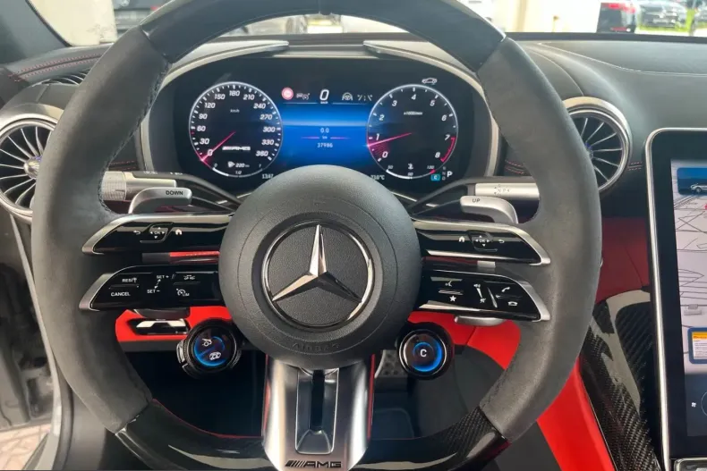 Mercedes-Benz SL 63 AMG (Clasa SL) din 2024 cu 37.959 km - oferta MER251578 - foto 10