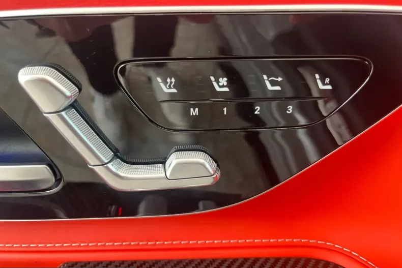 Mercedes-Benz SL 63 AMG (Clasa SL) din 2024 cu 37.959 km - oferta MER251578 - foto 27