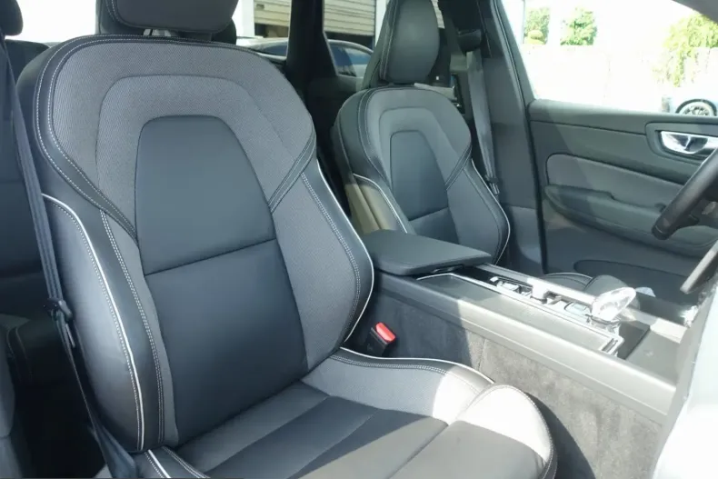 Volvo XC60 din 2025 cu 25.191 km - oferta VOL251604 - foto 8
