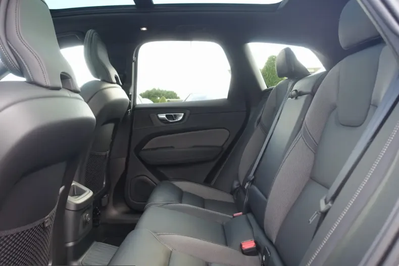 Volvo XC60 din 2025 cu 25.191 km - oferta VOL251604 - foto 10