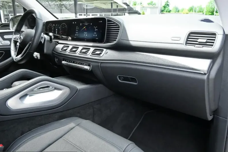 Mercedes-Benz GLS 450 (Clasa GLS) din 2025 cu 20.400 km - oferta MER251605 - foto 8