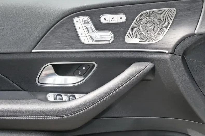 Mercedes-Benz GLS 450 (Clasa GLS) din 2025 cu 20.400 km - oferta MER251605 - foto 17