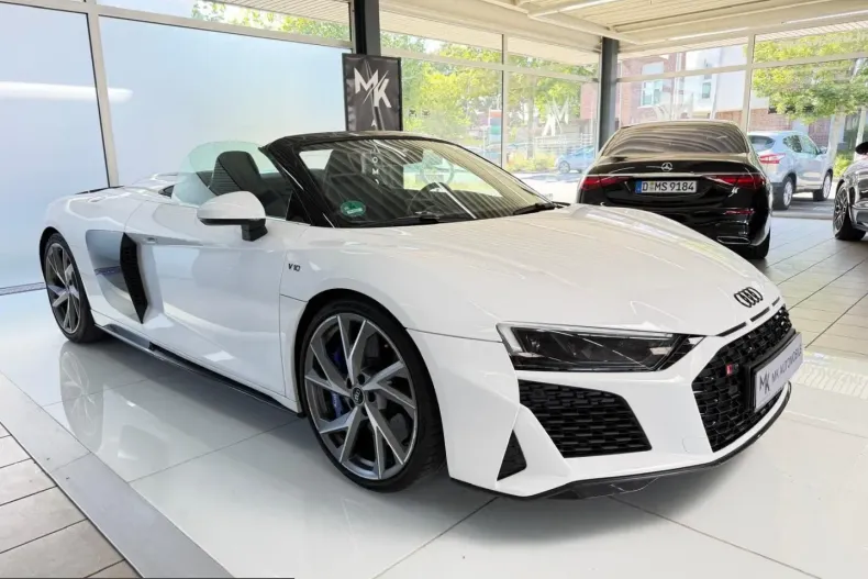 Audi R8 din 2022 cu 29.900 km - oferta AUD251632 - foto 1