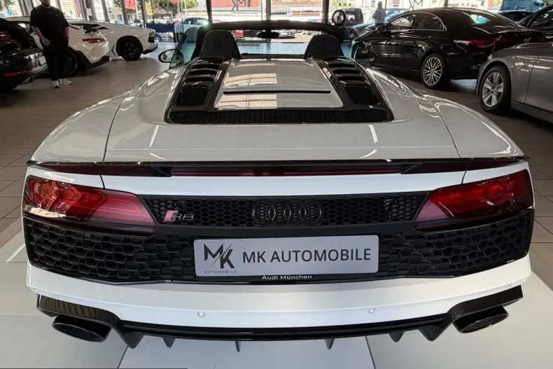 Audi R8 din 2022 cu 29.900 km - oferta AUD251632 - foto 3