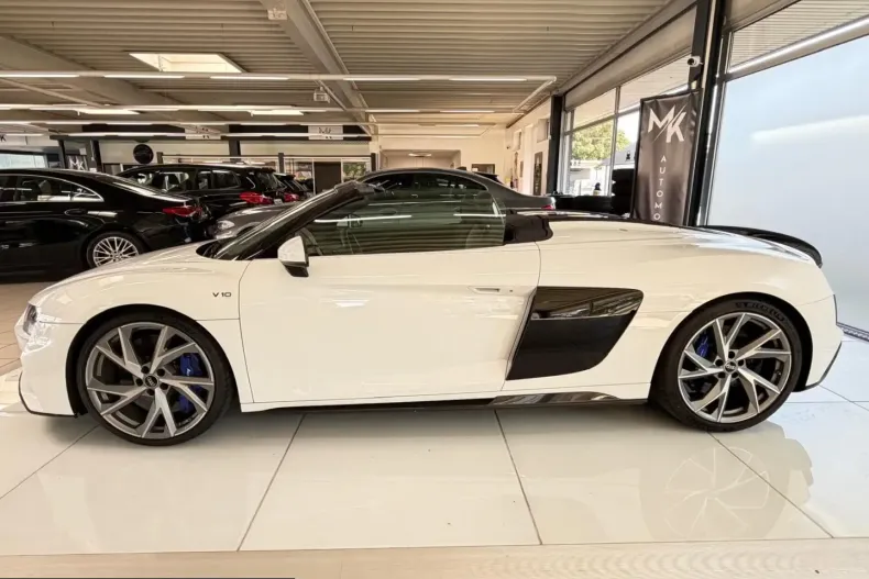 Audi R8 din 2022 cu 29.900 km - oferta AUD251632 - foto 4