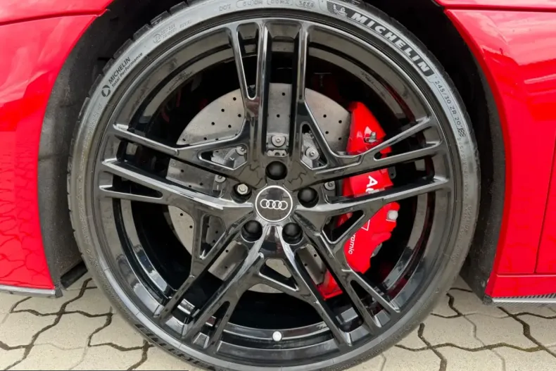 Audi R8 din 2021 cu 5.991 km - oferta AUD251635 - foto 4