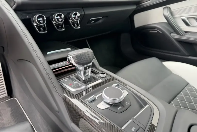 Audi R8 din 2021 cu 5.991 km - oferta AUD251635 - foto 9