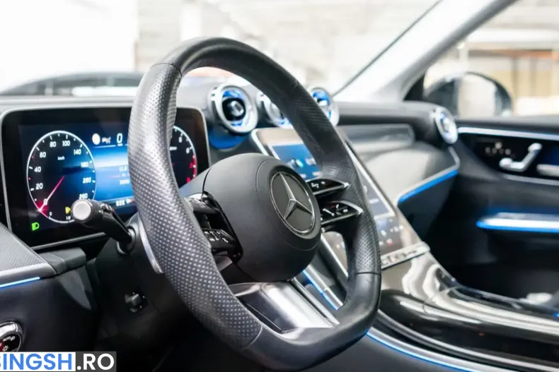 Mercedes-Benz GLC 300 (Clasa GLC) din 2023 cu 35.548 km - oferta MER251652 - foto 4