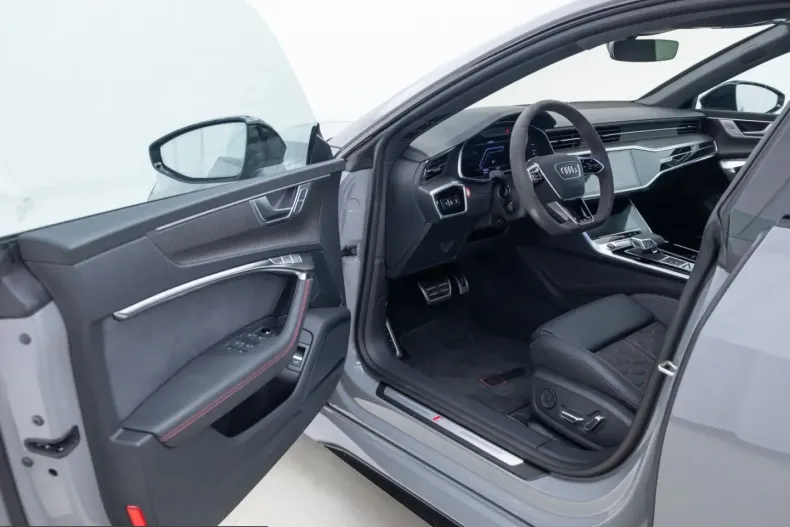 Audi RS7 din 2025 cu 14.747 km - oferta AUD251657 - foto 8